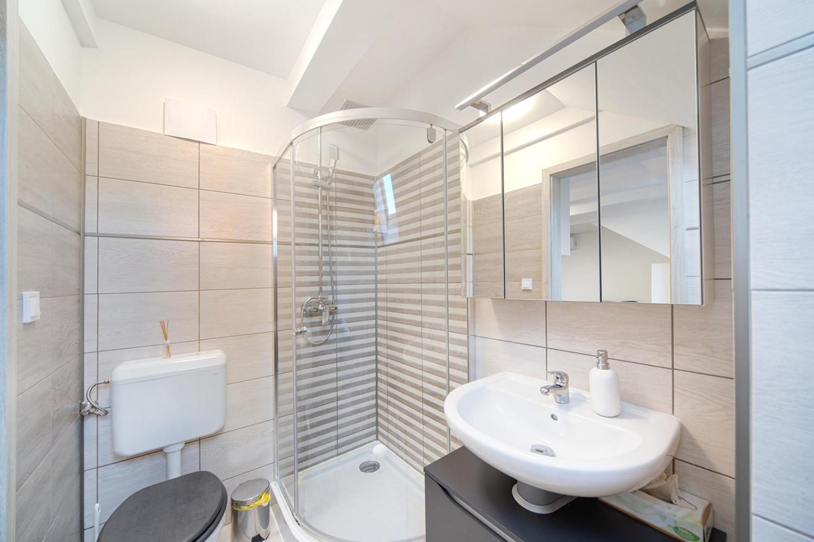 Agoston Apartman 1-2 - Lora,Marci Печ Экстерьер фото